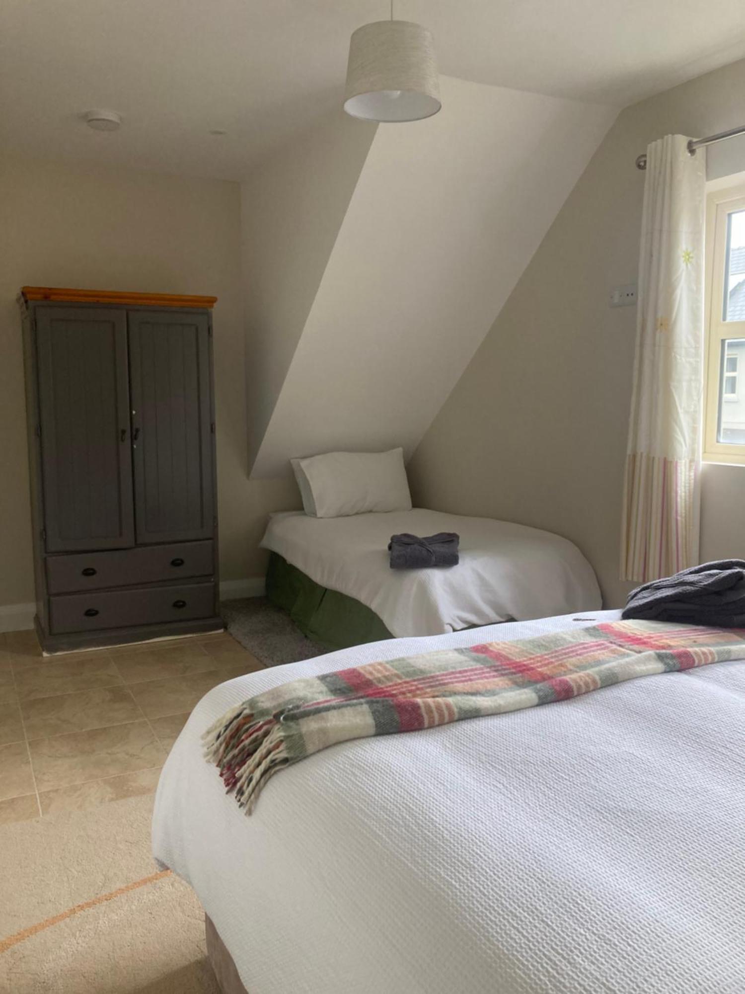 Luxury Country Escape Lejlighed Ennis Eksteriør billede