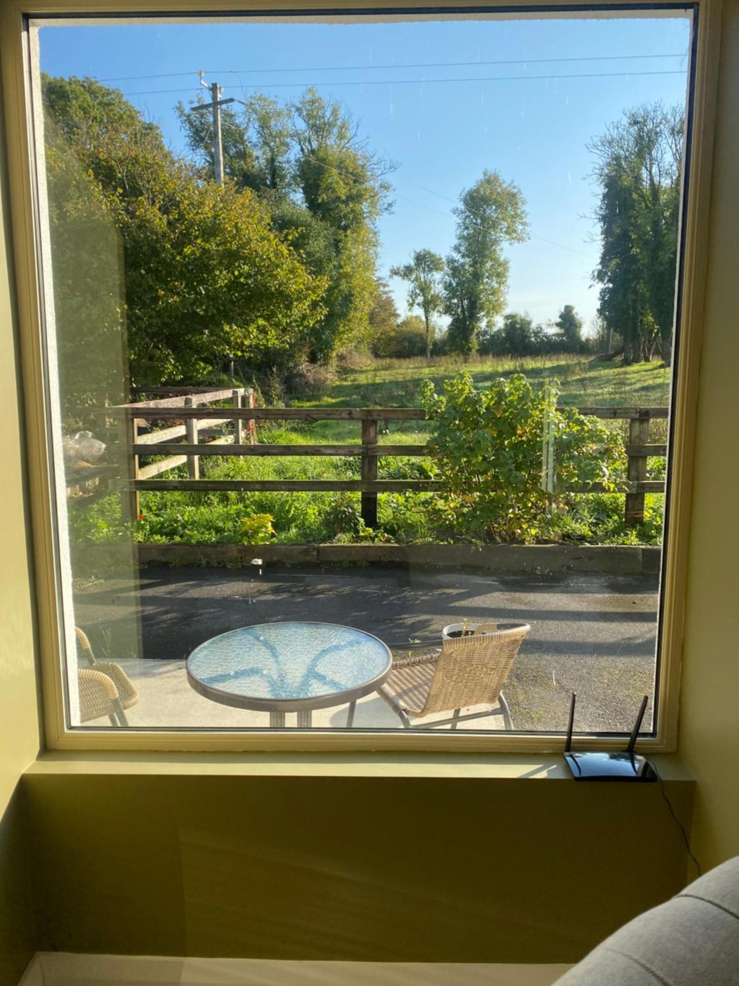 Luxury Country Escape Lejlighed Ennis Eksteriør billede