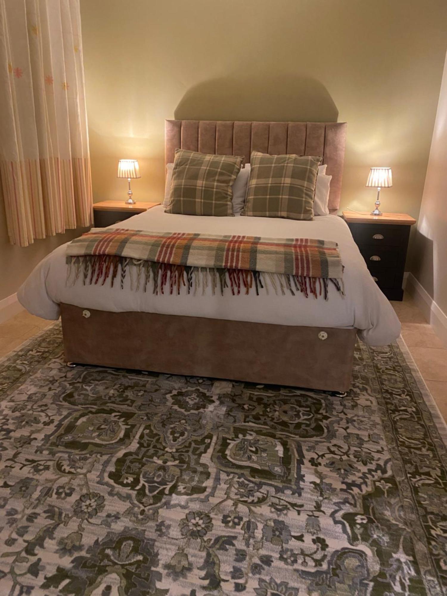 Luxury Country Escape Lejlighed Ennis Eksteriør billede